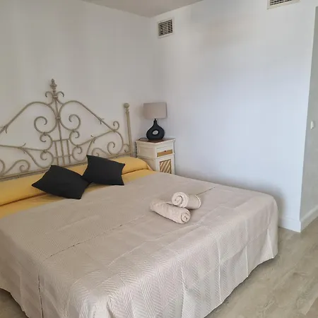 Апартаменти Primera Linea Playa Торремолінос